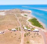 Venden pueblo costero abandonado para convertirlo en resort eco-turístico