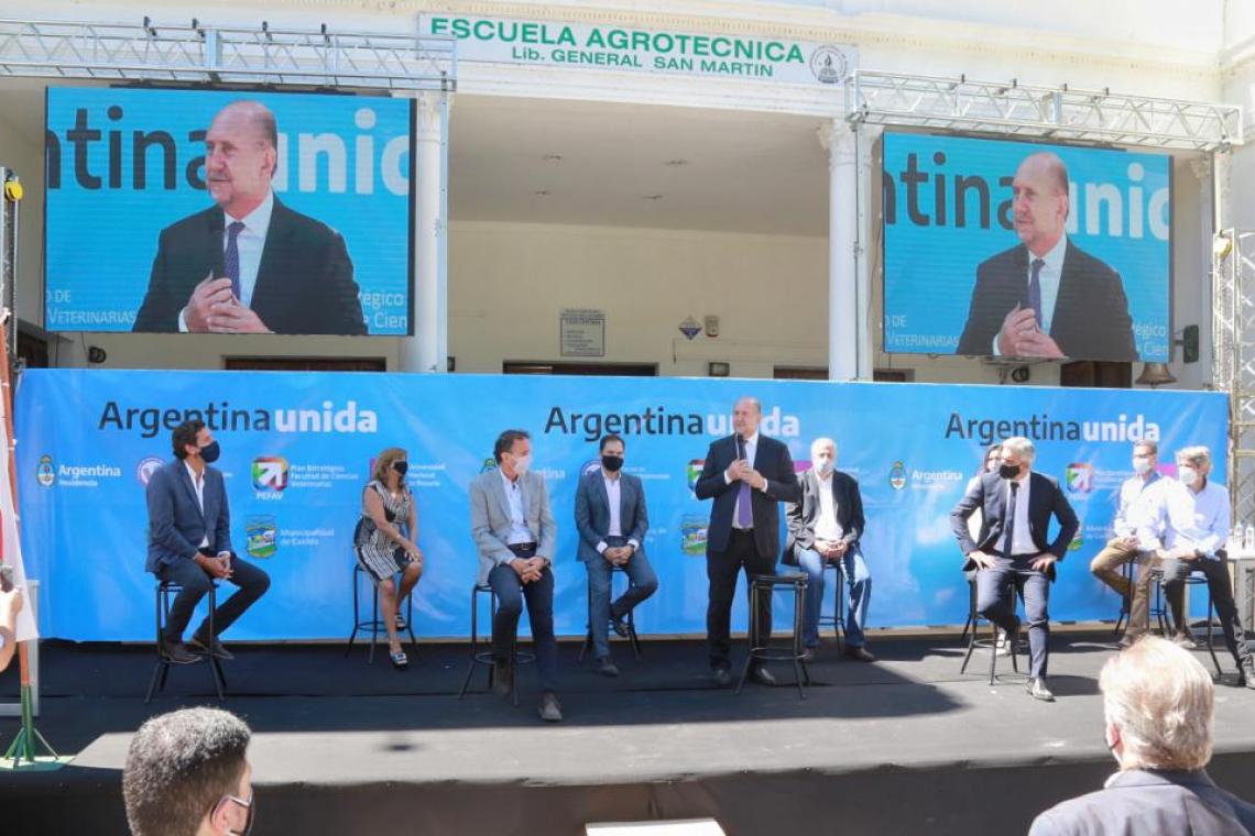 Convenios para la realización de importantes obras en universidades.