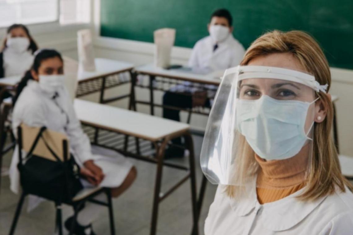 MÁS DE 90.000 ALUMNOS VUELVEN  A CLASES PRESENCIALES EN LA PROVINCIA DE SANTA FE