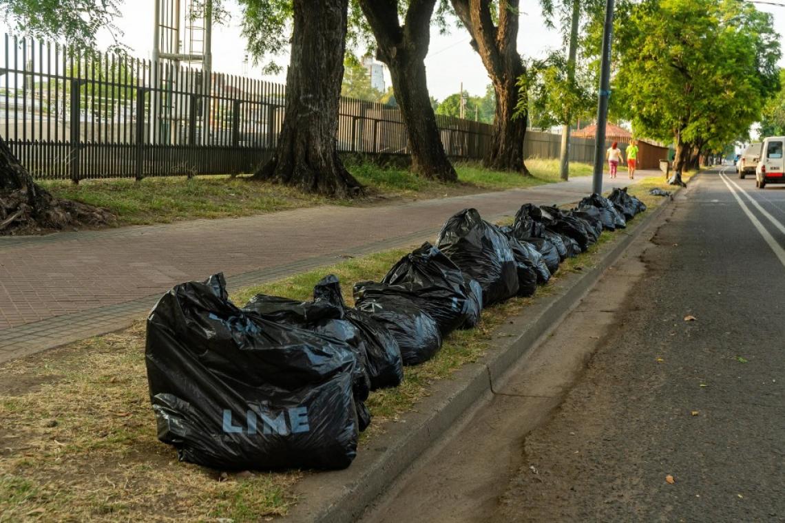 El municipio se anticipa al otoño y refuerza las tareas de barrido