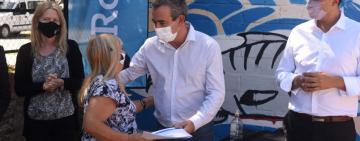 Comenzó la entrega de escrituras a familias del barrio Molino Blanco