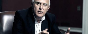 El exgobernador Lifschitz sigue internado y permanece "estable" con asistencia respiratoria