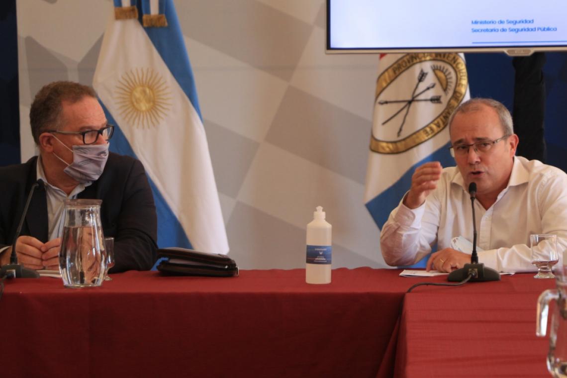 Autoridades de seguridad reclamaron que se traten las leyes para modernizar el sistema policial provincial.