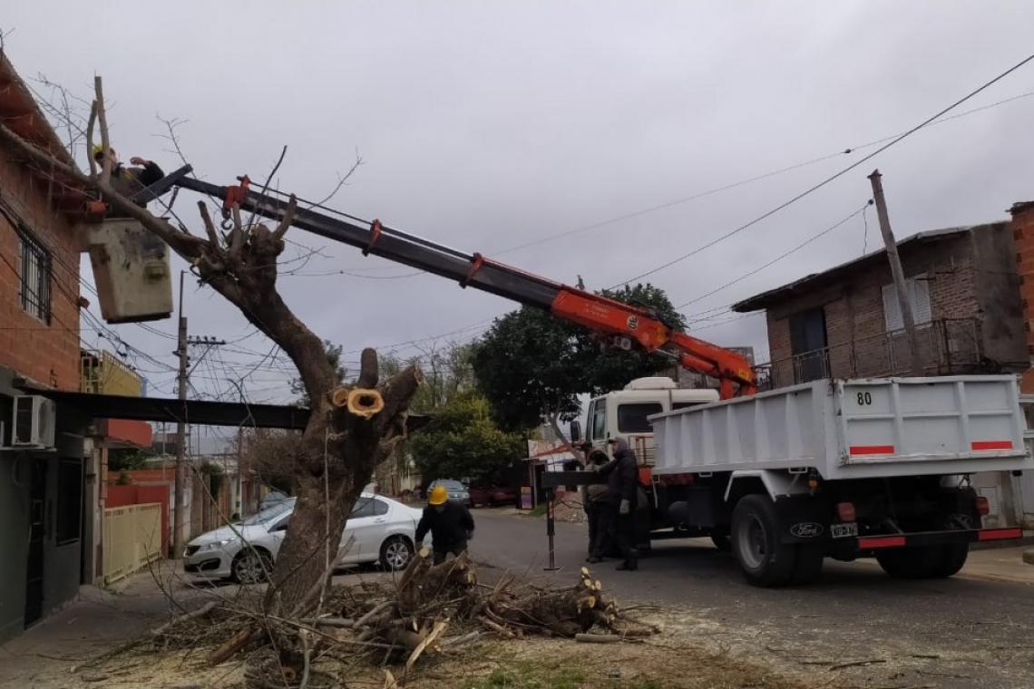 Distrito Oeste: Nuevo operativo barrial concluyó con importantes mejoras para Villa Urquiza