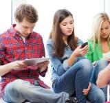 Cómo usan las redes los adolescentes argentinos: su rol como creadores y los prejuicios de los adultos