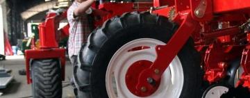La provincia presentó el programa primer empleo a fabricantes de maquinaria agrícola