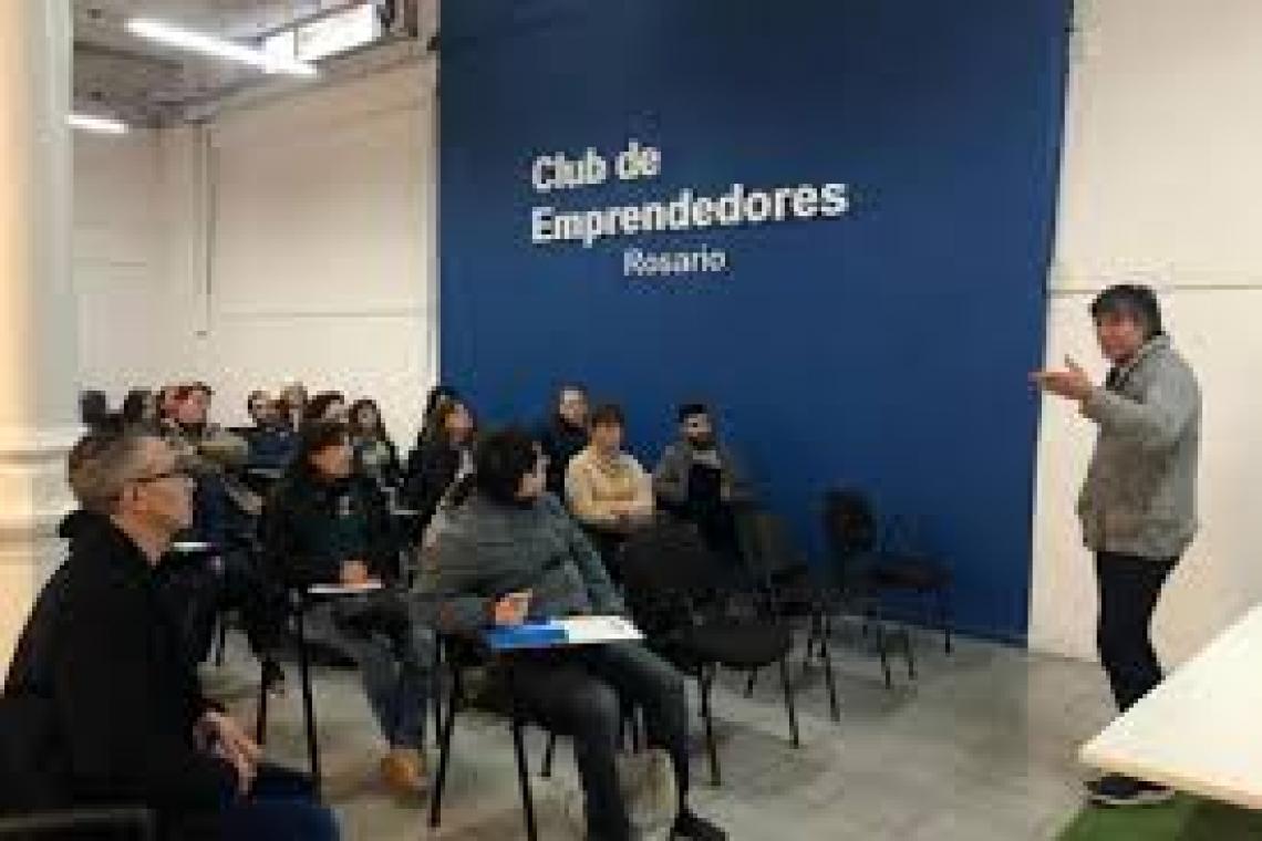 ¿Cómo se construyen los valores de los productos que comercializan emprendedoras y emprendedores?