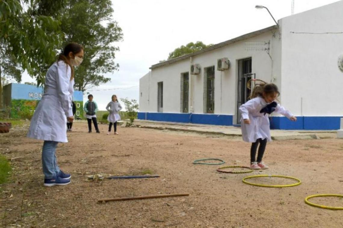 Paritarias: la provincia realizó su propuesta salarial a los gremios docentes