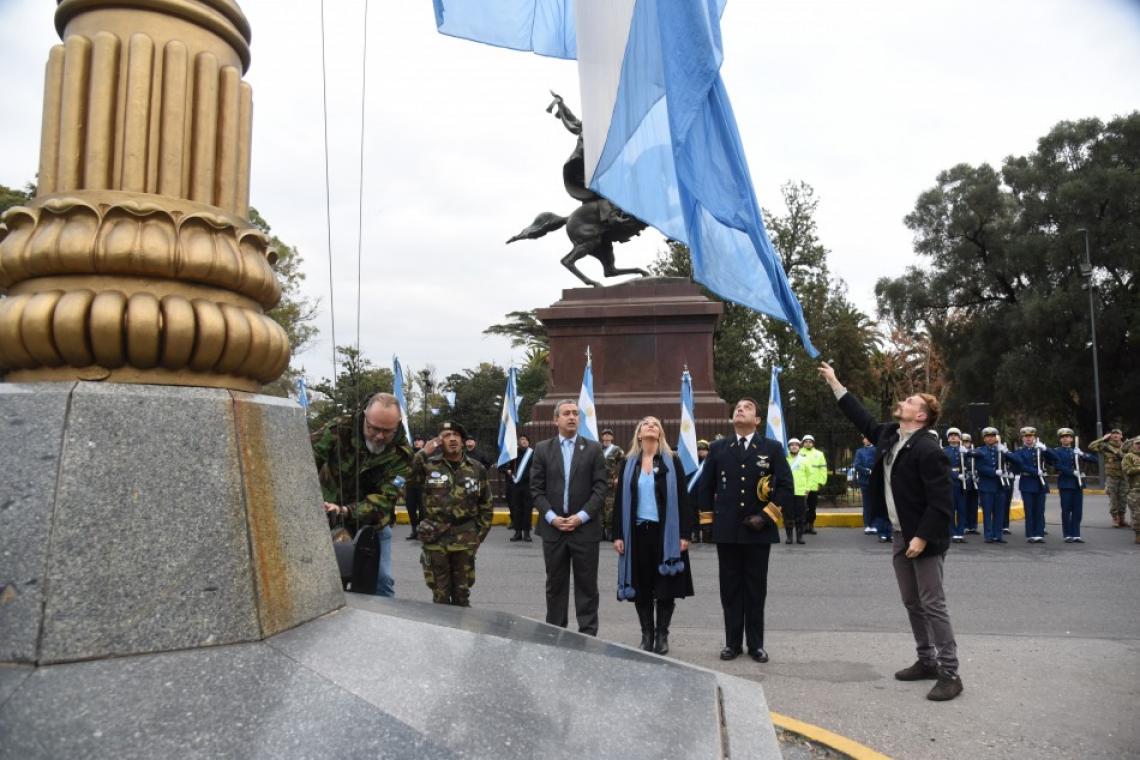 Javkin: «Independencia y libertad es exigir un país en el que el federalismo no sea solo un anuncio»