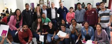 El municipio y la UNR presentaron una secundaria virtual para jóvenes y adultos