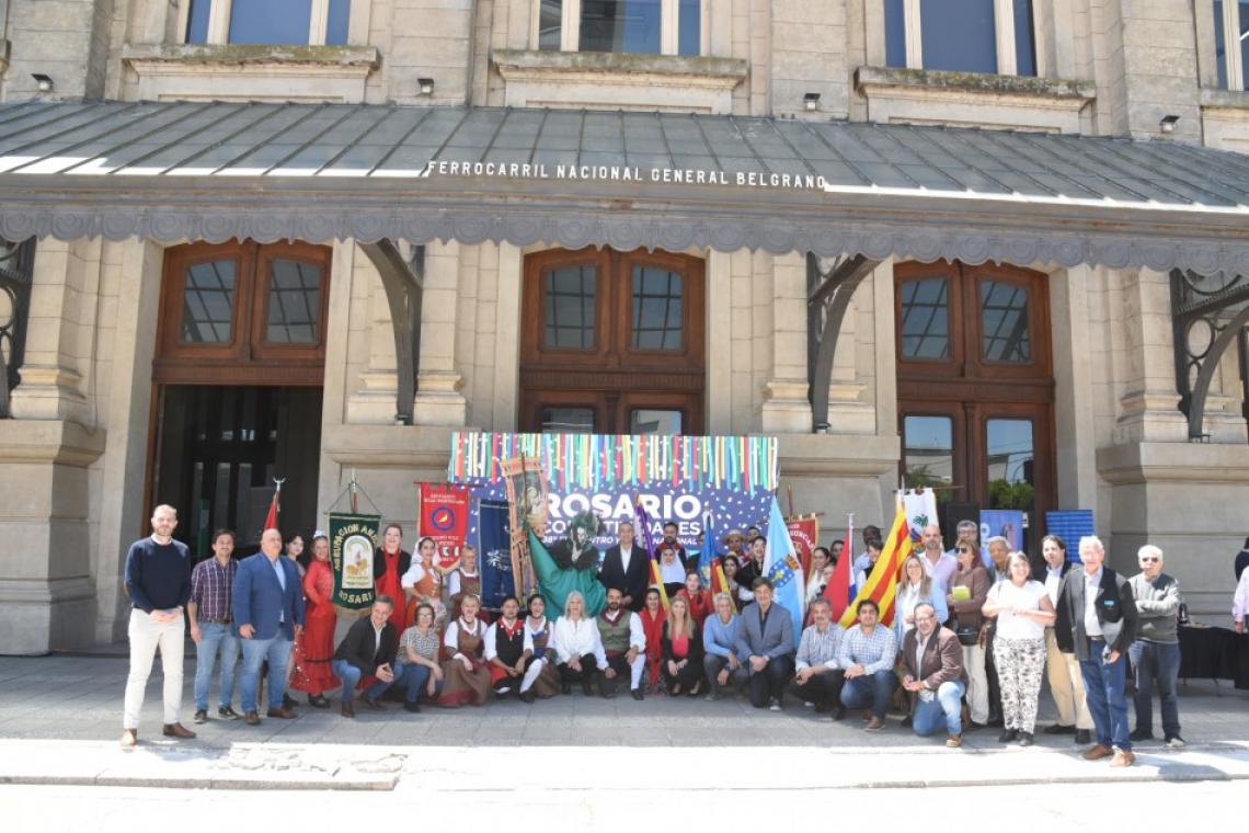 Javkin presentó en Santa Fe el Encuentro y Fiesta Nacional de Colectividades