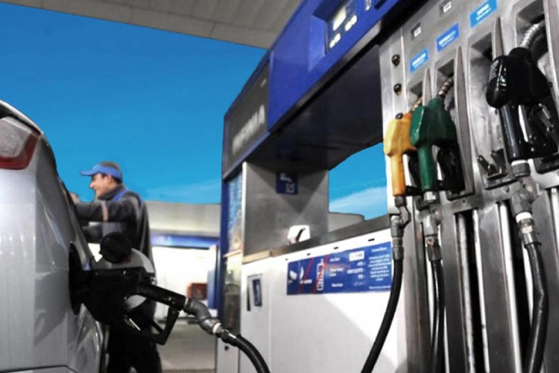 Los combustibles se suman al programa de Precios Justos