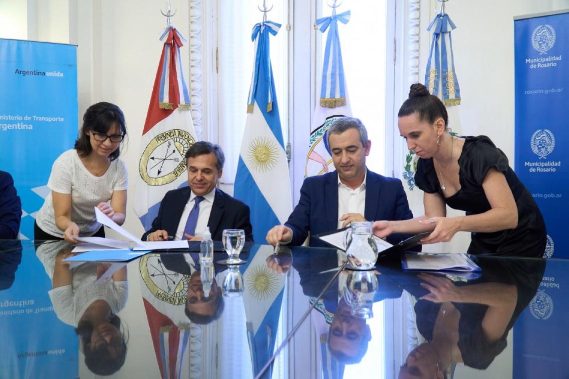 Se firmó el convenio para la implementación de la Sube en Rosario