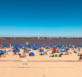 Costanera Rosario: firman convenios para permitir el ingreso gratuito y con 2x1 al balneario y piletas