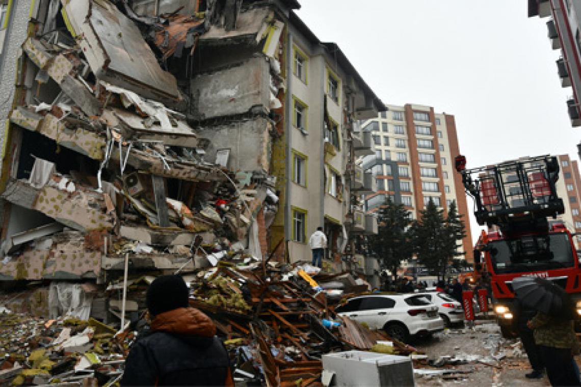Devastador terremoto en Turquía y Siria: cerca de 1800 muertos y más de 7000 heridos