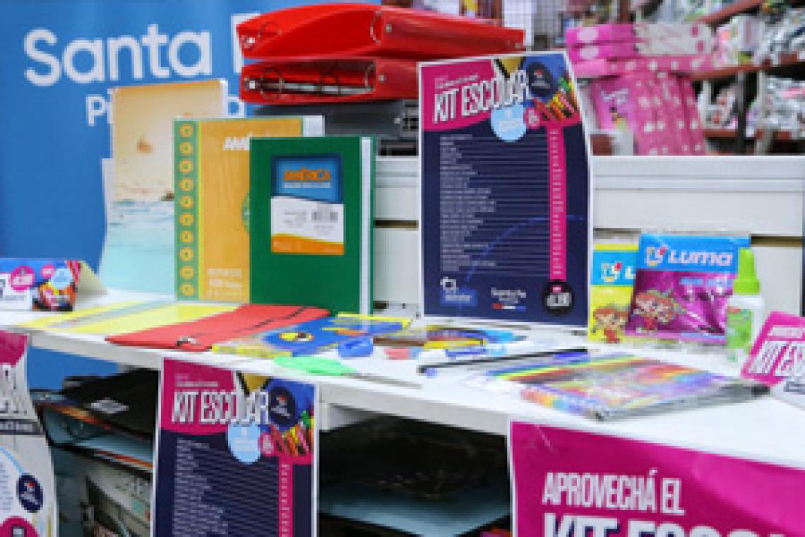 La provincia presentó el kit escolar anual de cara al inicio de clases en Rosario