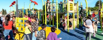 Se inauguró la renovada plaza de la Infancia, un emblema en la urbanización de barrio Banana