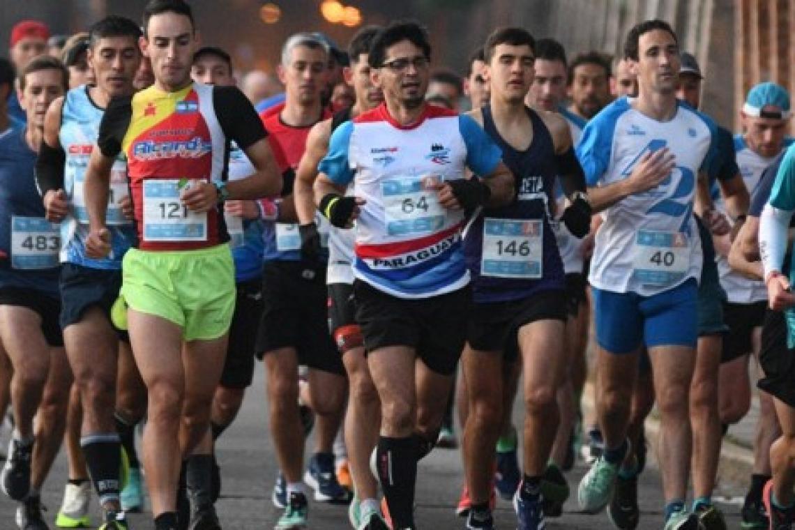 Maratón Internacional de la Bandera: la pasión por correr dejó su sello otra vez en Rosario