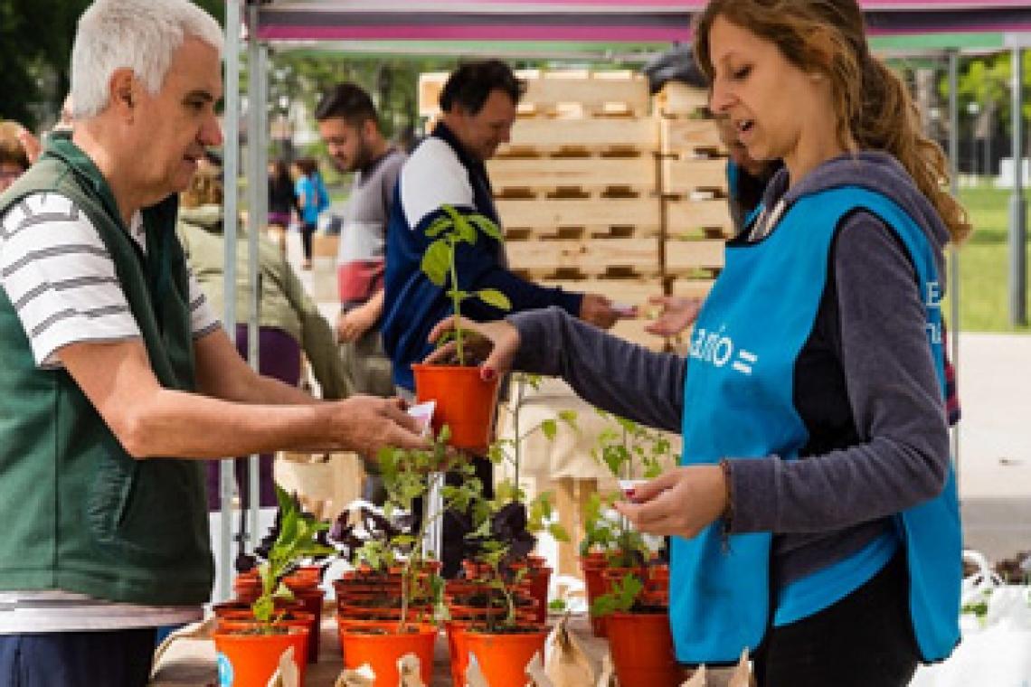 El viernes 24 llega el canje de reciclables a plaza Alberdi