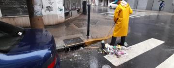 La ciudad continúa bajo alerta meteorológica por tormentas fuertes y ráfagas de viento