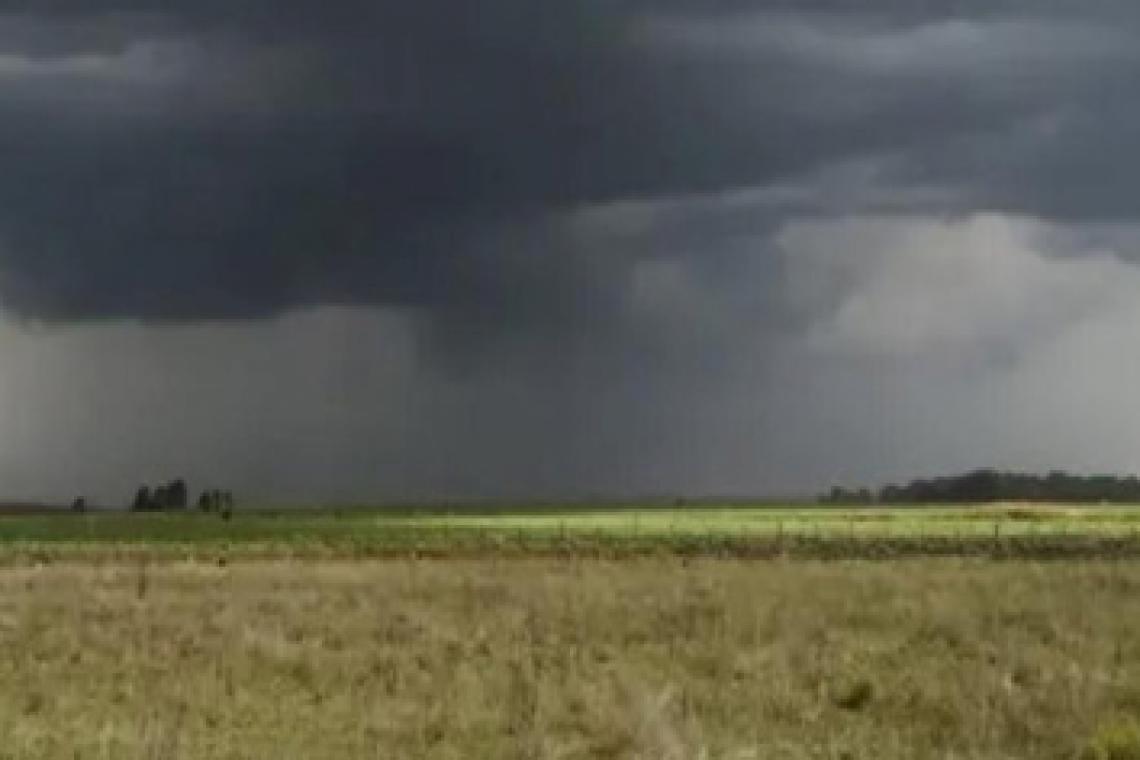 El Servicio Meteorológico Nacional pronosticó lluvias en el litoral y calor en el noroeste