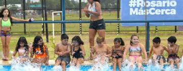 Las colonias de verano municipales se afianzan como puntos de encuentro para toda la familia
