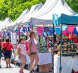 Se viene una nueva edición de la Feria especial 'Vuelta a Clases' en la plaza Sarmiento