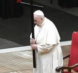 El Papa Francisco decidió no presidir el tradicional Vía Crucis