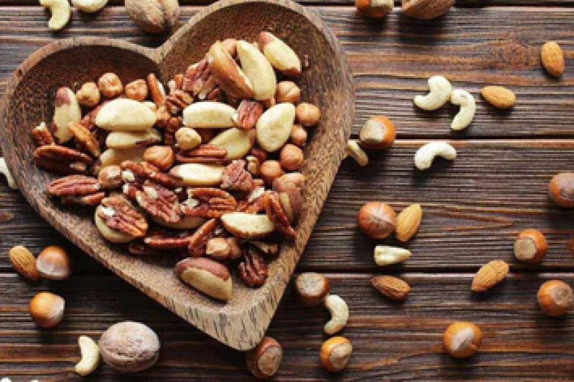 Reducir el colesterol consumiendo frutos secos