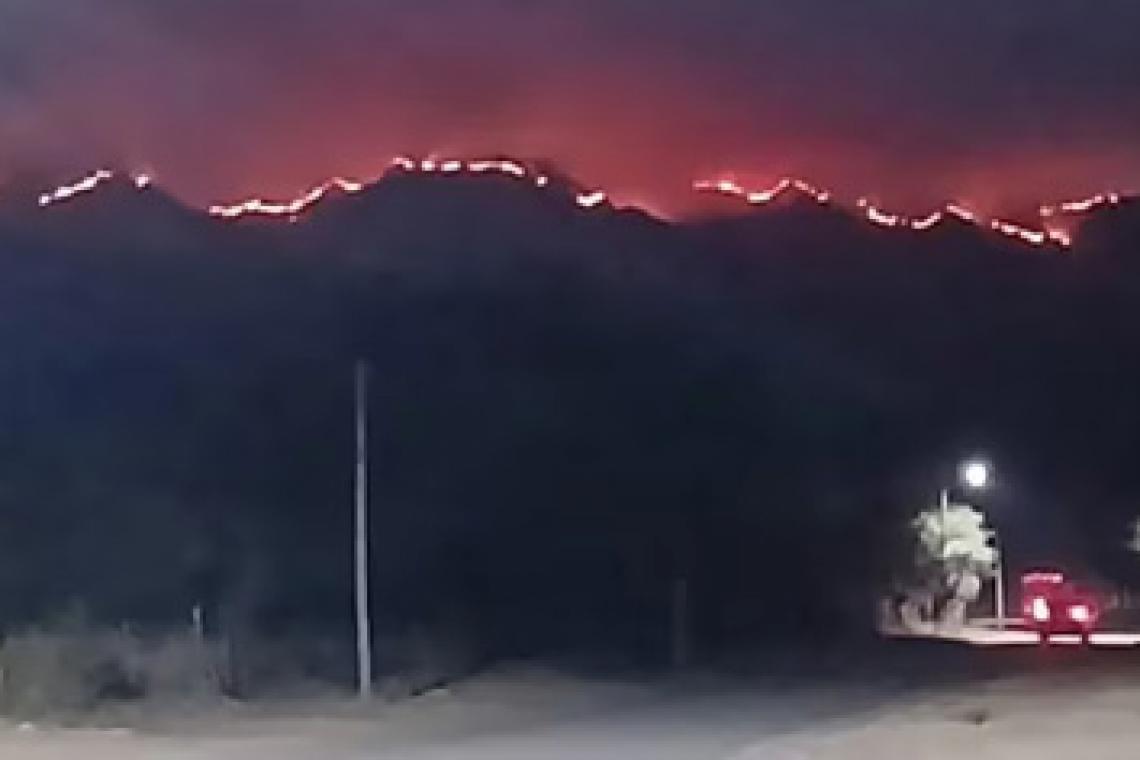 Córdoba en llamas: el Cerro Champaquí lleva más de 3500 hectáreas quemadas
