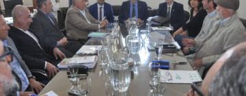 Paritarias: Provincia busca evitar que la inflación disminuya el salario del trabajador