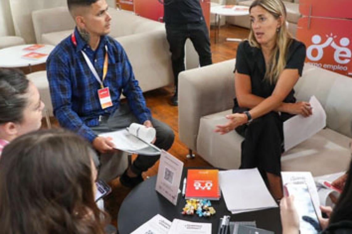 Expo Empleo en Santa Fe: “Es positivo para todos, para las empresas y para quienes buscan trabajo”