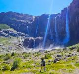 Cómo es el sendero de trekking argentino que se parece a un paisaje de ensueño de los Alpes suizos