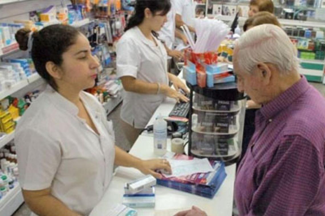 En Santa Fe, los jubilados y pensionados provinciales ya no gastan más del 5 % de sus haberes en medicamentos