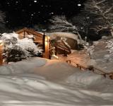 ¿Dónde está La Cueva, el rincón secreto de la Patagonia que combina nieve, montaña y una cena mágica?