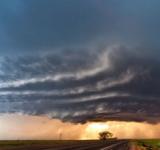 Tras la tormenta con ráfagas de hasta 61 km/h y más de 30 mm de lluvia, rige alerta por vientos para esta tarde
