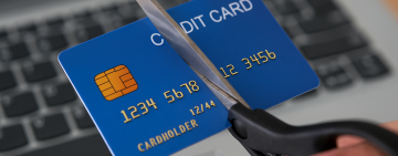 El Banco Central sentenció qué pasa con la baja de la tarjeta de crédito cuando hay cuotas pendientes