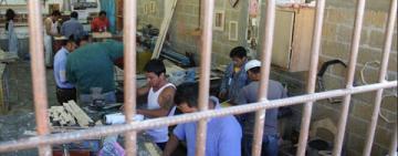 Santa Fe moderniza su política penitenciaria para que los presos produzcan más en los talleres carcelarios