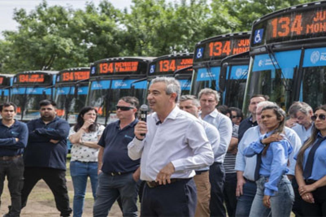 La Municipalidad incorpora colectivos 0 km para renovar la línea 134