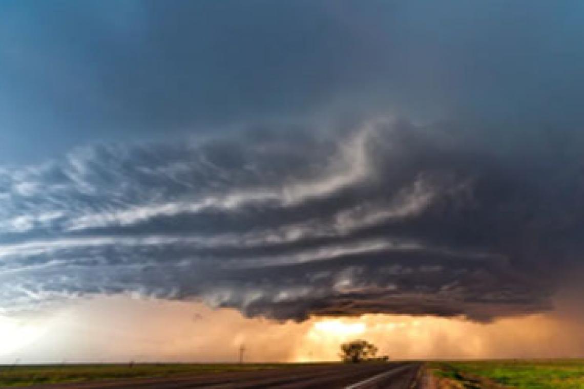 Fin de semana con doble alerta por tormentas fuertes y viento para Rosario