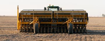 El agro priorizó renovar cosechadoras y dejó en pausa tractores y pulverizadoras durante un año atravesado por la incertidumbre