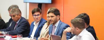 “Vamos por la ciudadanía digital y por un Estado moderno en Santa Fe”