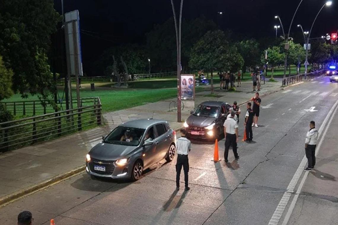 Controles de Año Nuevo en Rosario: alcoholemia positiva, remisiones y operativos preventivos en espacios públicos