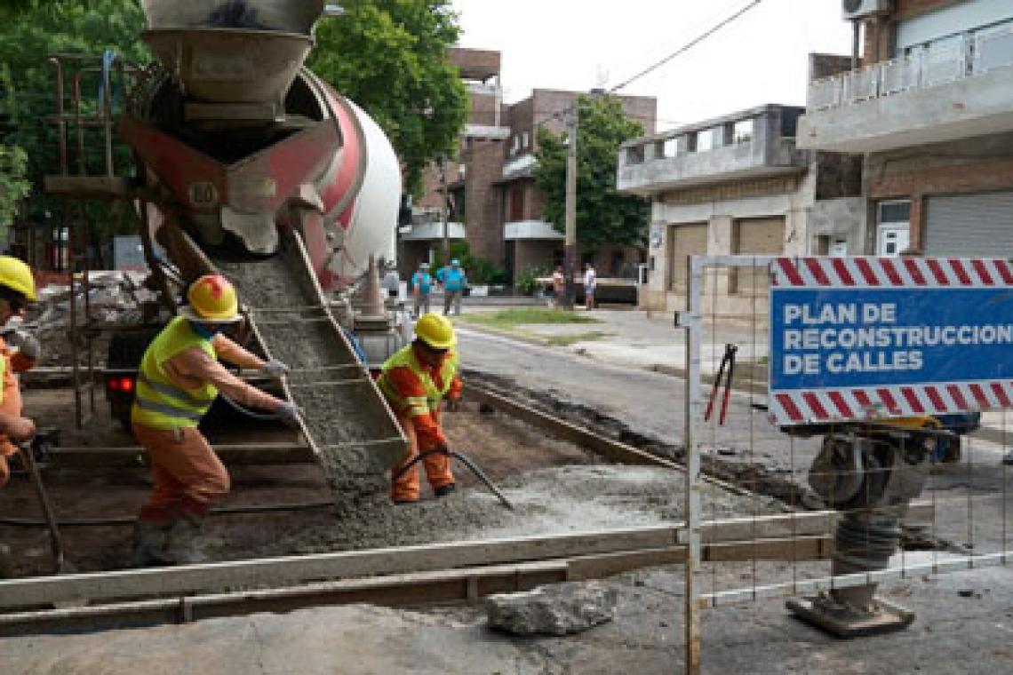 Javkin anunció la puesta en marcha del Plan de Calles 2026 con 48 frentes de trabajo en simultáneo