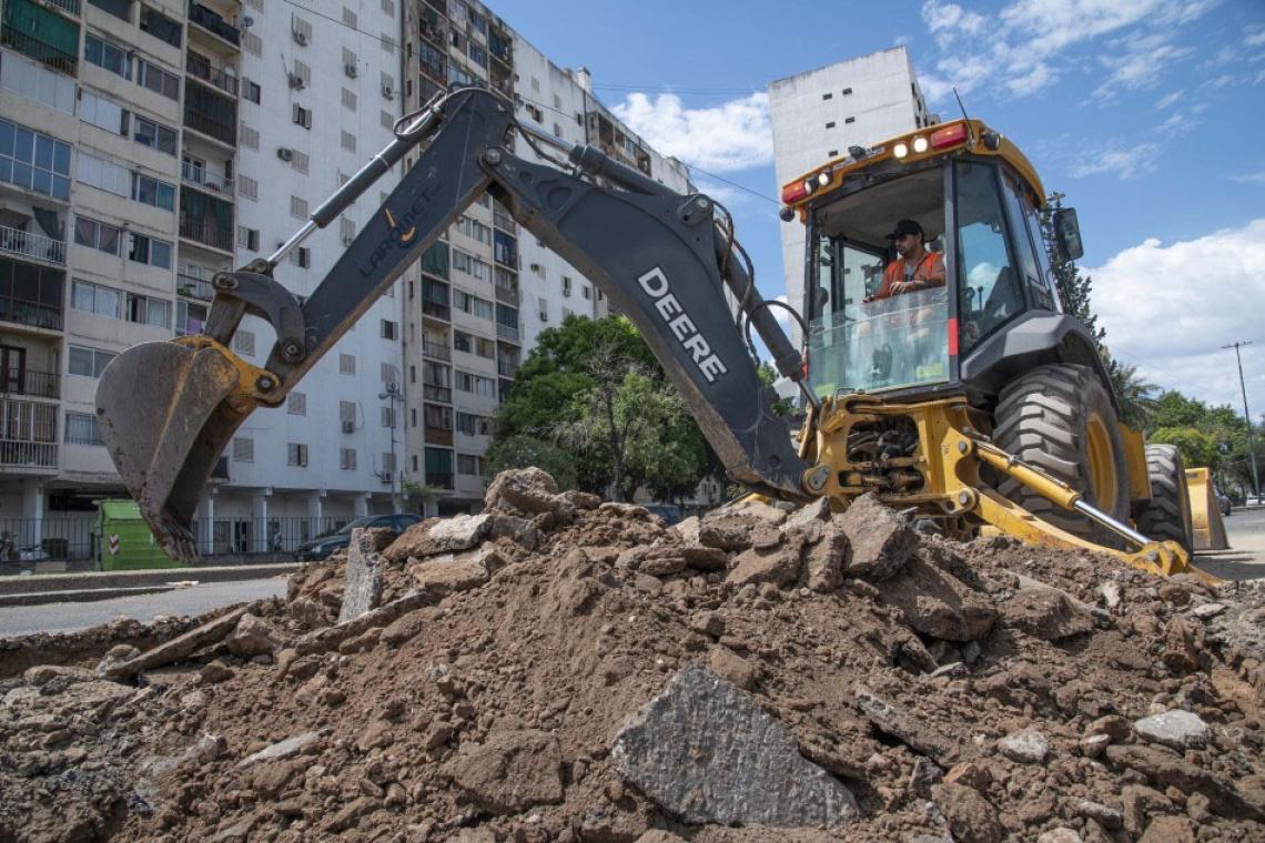 Plan de Calles 2026: Javkin supervisó obras integrales sobre Ovidio Lagos, uno de los corredores clave de la ciudad