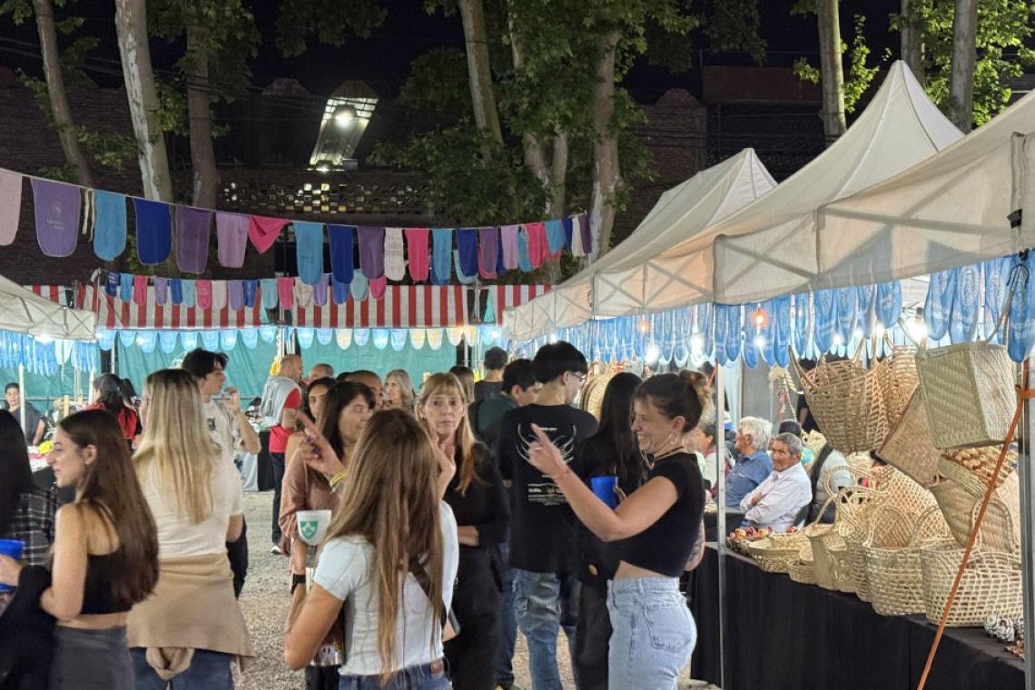 Llegan las «Nochecitas de Feria» a las plazas de la ciudad