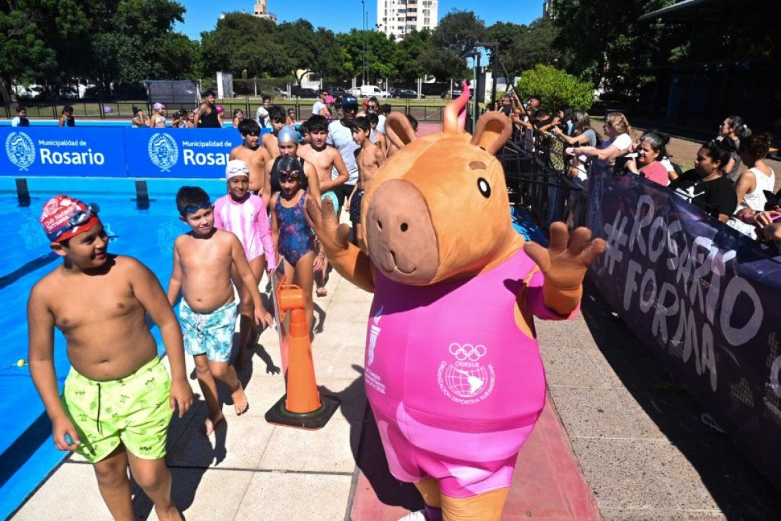 La Muestra Talentos 2026 reunió a más de 600 jóvenes nadadores en Rosario