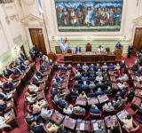 Maximiliano Pullaro abrió las sesiones con anuncios en jubilaciones, educación y obra pública