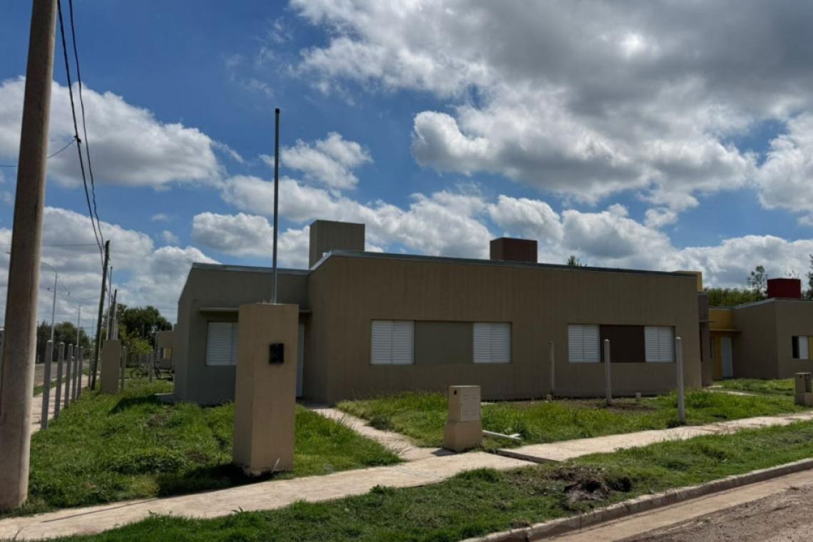 La Provincia reactiva viviendas en Serodino y 10 familias están a un paso de cumplir el sueño de la casa propia
