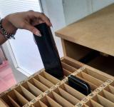 Santa Fe regula el uso de celulares en las escuelas y limita su utilización durante la jornada escolar